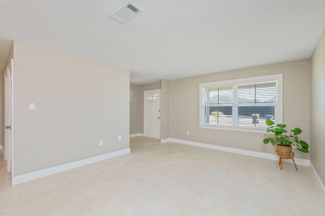 112 NE Walton Drive, Fort Walton Beach, FL 32548