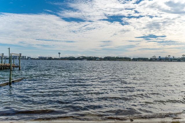 112 NE Walton Drive, Fort Walton Beach, FL 32548