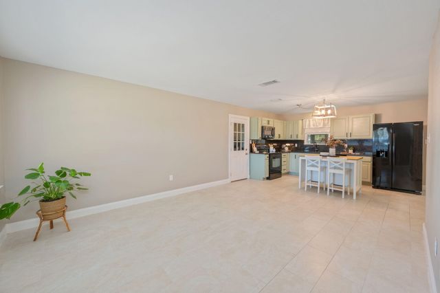 112 NE Walton Drive, Fort Walton Beach, FL 32548