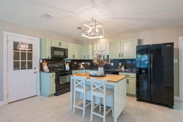 112 NE Walton Drive, Fort Walton Beach, FL 32548