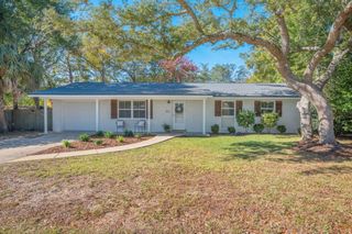 112 NE Walton Drive, Fort Walton Beach, FL 32548