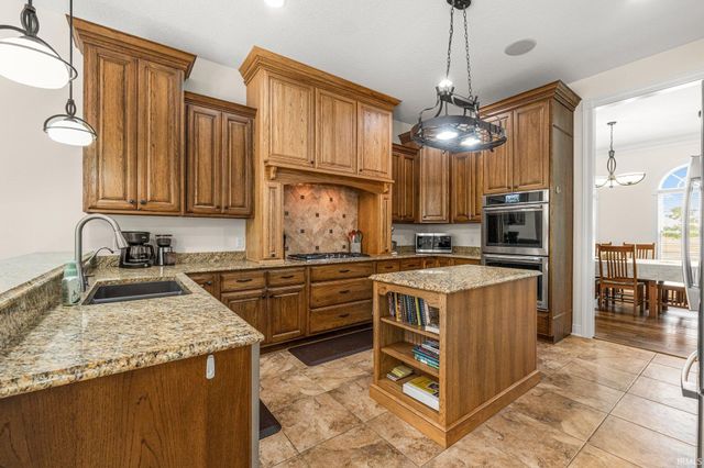 4906 N 100 W, Uniondale, IN 46791