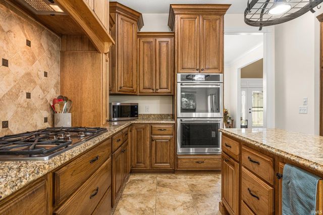 4906 N 100 W, Uniondale, IN 46791