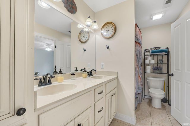 4906 N 100 W, Uniondale, IN 46791