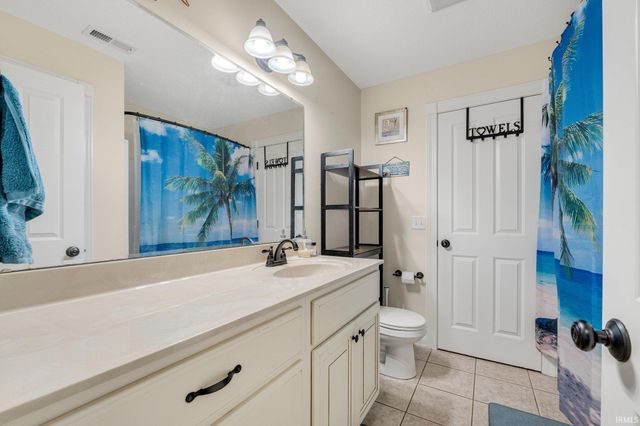 4906 N 100 W, Uniondale, IN 46791