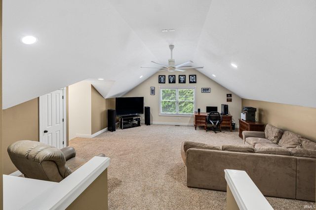 4906 N 100 W, Uniondale, IN 46791