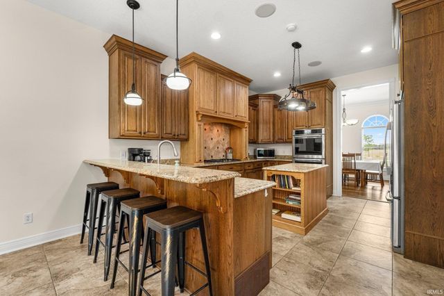 4906 N 100 W, Uniondale, IN 46791