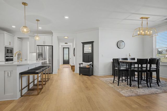 7208 Adenborough Dr, Fairview, TN 37062