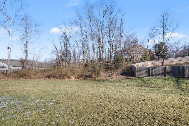 7208 Adenborough Dr, Fairview, TN 37062