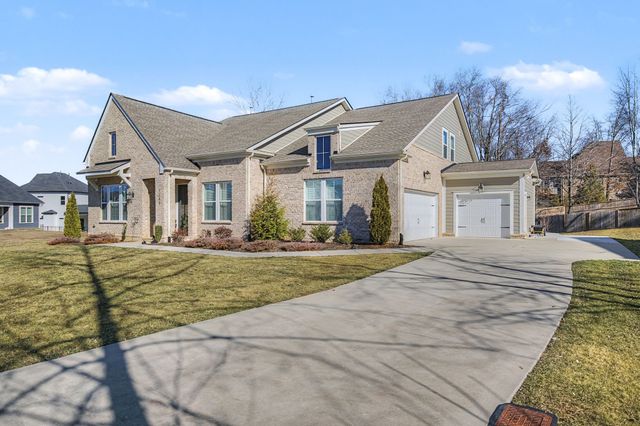 7208 Adenborough Dr, Fairview, TN 37062