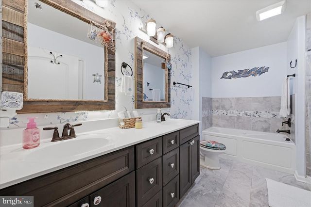 379 JURA DR, Hedgesville, WV 25427