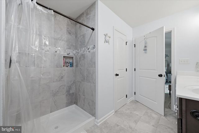 379 JURA DR, Hedgesville, WV 25427
