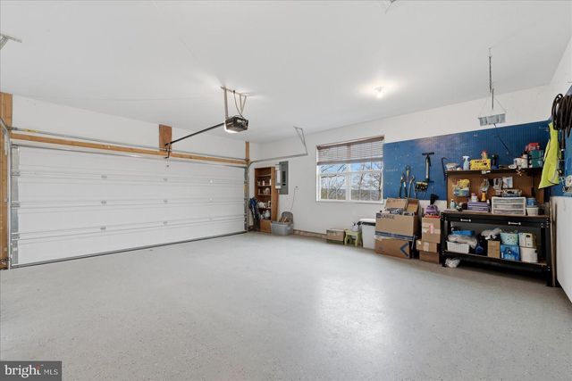 379 JURA DR, Hedgesville, WV 25427