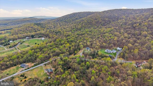 379 JURA DR, Hedgesville, WV 25427