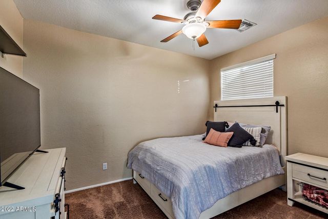 6551 S Four Peaks Place, Chandler, AZ 85249