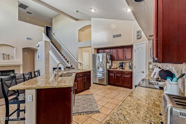 6551 S Four Peaks Place, Chandler, AZ 85249