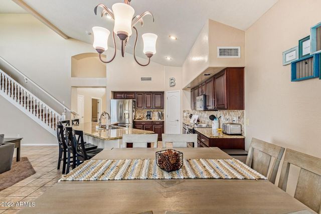 6551 S Four Peaks Place, Chandler, AZ 85249