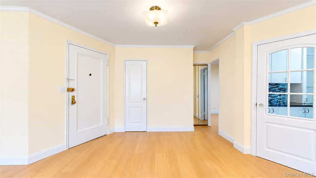 83-85 116th Street 6D, Kew Gardens, NY 11415 — photo 5