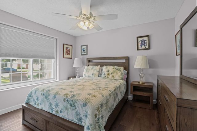 9300 Prairieview Trail N, Champlin, MN 55316