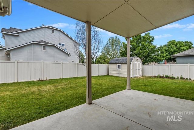 1927 S Sandcrest Drive, Nampa, ID 83686