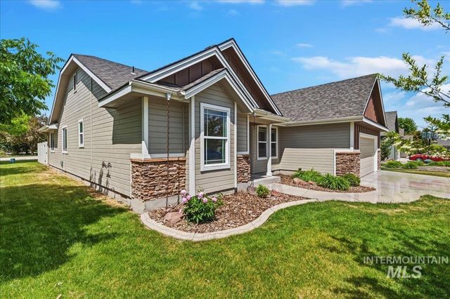 1927 S Sandcrest Drive, Nampa, ID 83686