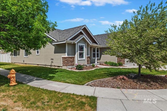 1927 S Sandcrest Drive, Nampa, ID 83686