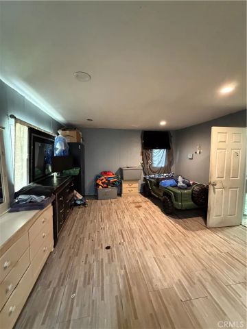 320 N Park Vista SPC 81 81, Anaheim, CA 92806