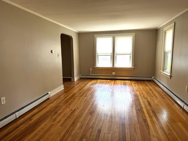 4 Wayne Avenue, Claremont, NH 03743
