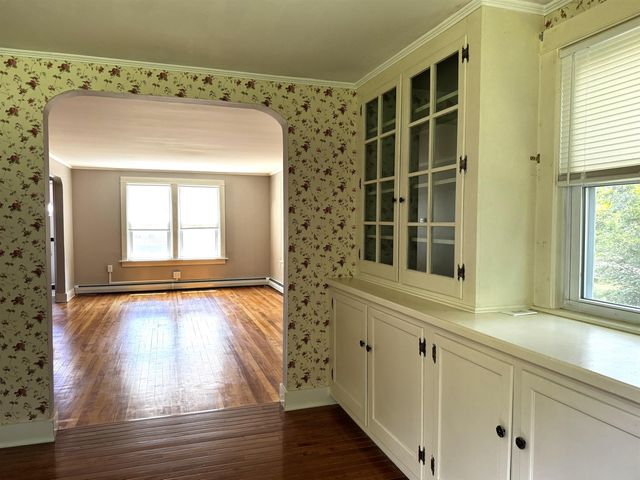 4 Wayne Avenue, Claremont, NH 03743