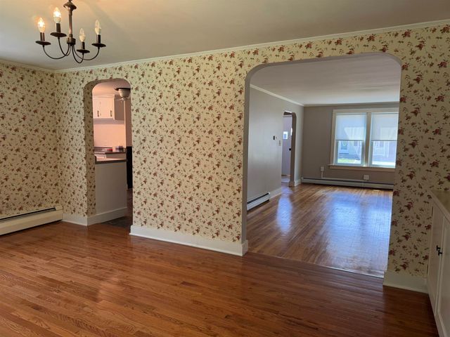 4 Wayne Avenue, Claremont, NH 03743