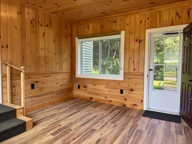 4 Wayne Avenue, Claremont, NH 03743