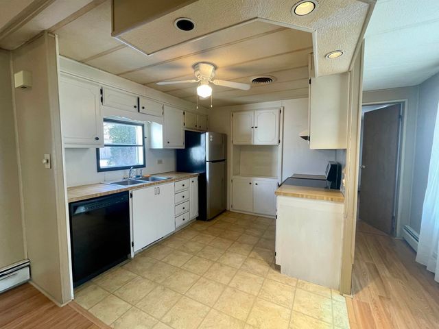 7 Granite Drive, North Hampton, NH 03862