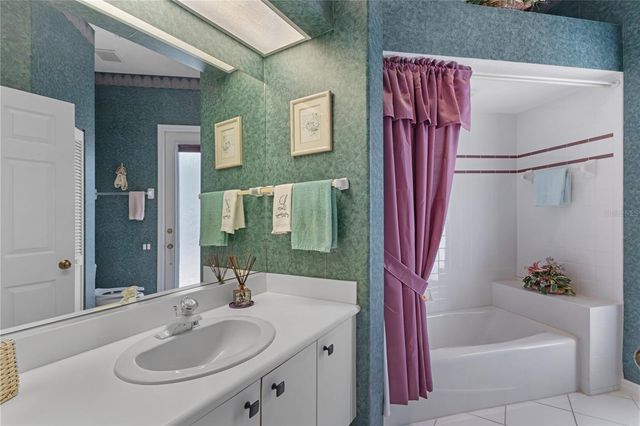 8706 53RD TERRACE E, Bradenton, FL 34211