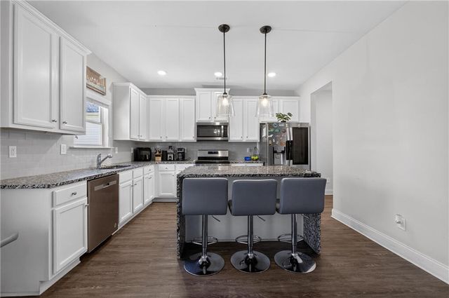 15 Dublin Way NW, Adairsville, GA 30103