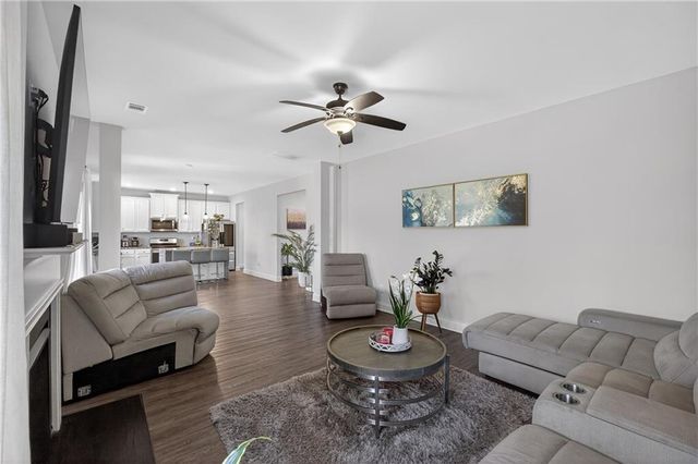 15 Dublin Way NW, Adairsville, GA 30103