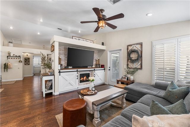3047 Christina, Lancaster, CA 93535