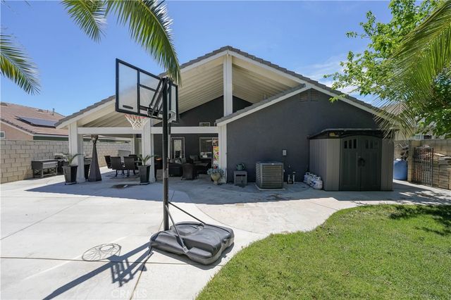 3047 Christina, Lancaster, CA 93535