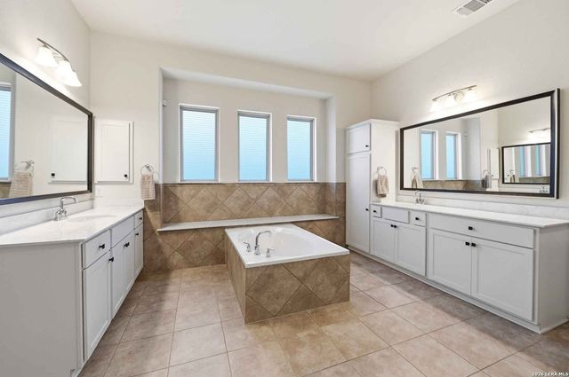 110 STABLEWOOD CT, Boerne, TX 78006