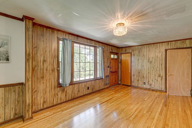 4824 Lynn Dr, Nashville, TN 37211