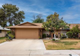 15458 N Lakeforest Drive, Sun City, AZ 85351