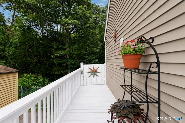 264 Roxbury Road, East Lyme, CT 06357