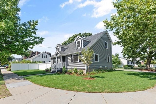 55 Ralph St, Watertown, MA 02472
