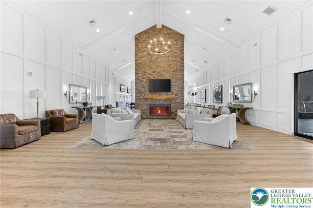 7963 August Avenue, Lower Macungie Twp, PA 18031