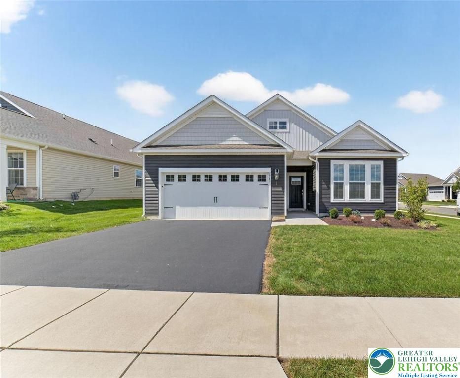 7963 August Avenue, Lower Macungie Twp, PA 18031