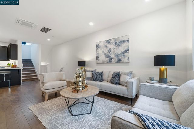 5862 Cadence ave, Dublin, CA 94568