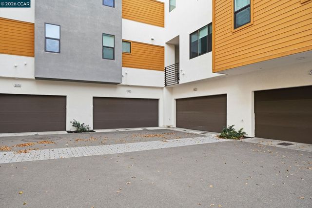 5862 Cadence ave, Dublin, CA 94568