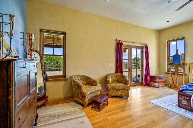 35 Vista Del Oro, Cerrillos, NM 87010