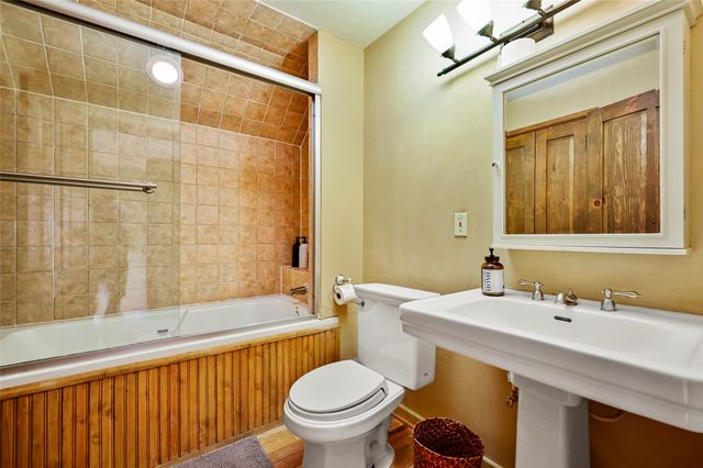35 Vista Del Oro, Cerrillos, NM 87010