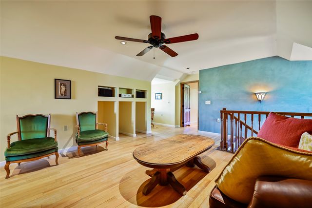 35 Vista Del Oro, Cerrillos, NM 87010