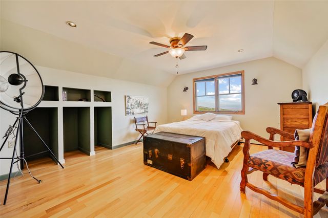35 Vista Del Oro, Cerrillos, NM 87010